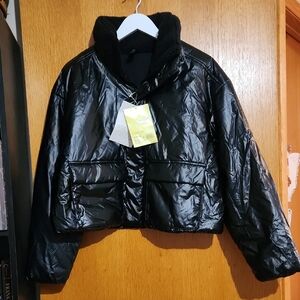 Mid Weight Cropped Puffer